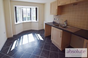 Kitchen/Breakfast Room- click for photo gallery